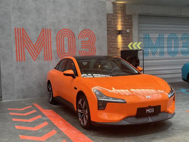 Model 2没等来，小鹏先推出“2万美元智驾小车”