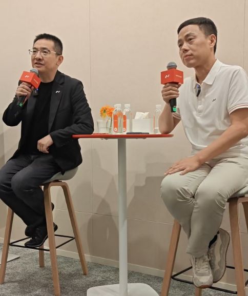 秦力洪：蔚来穿越了风暴周期，三季度将迎转折，但远没有到开香槟的时候