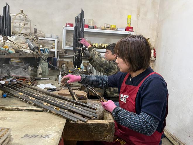 辩论铁人精神传承还是创新_守护传承指尖艺术_