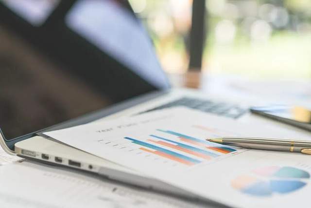 _李想的困惑,李斌有答案_李想的困惑,李斌有答案