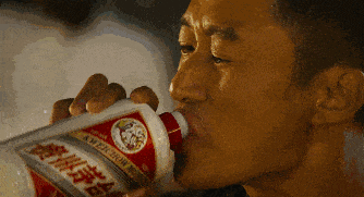 年轻人集体戒酒，让“老登”酒企的天快塌了_年轻人集体戒酒，让“老登”酒企的天快塌了_