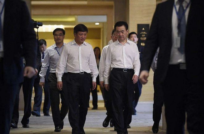 王健林“限高”闹乌龙！7年还债6000亿，却被1.8亿绊住了？_王健林“限高”闹乌龙！7年还债6000亿，却被1.8亿绊住了？_