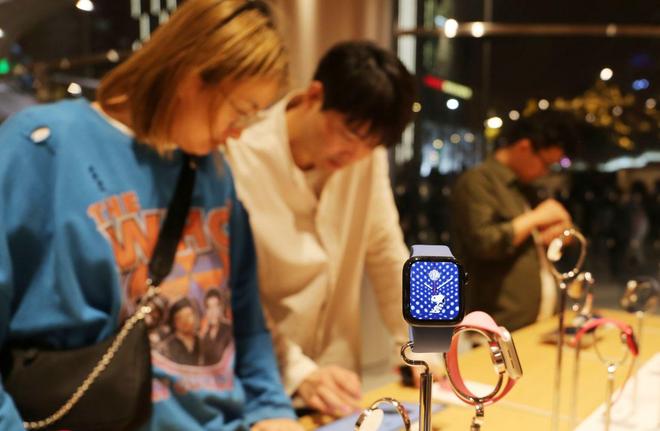 从传统健身到智能赛道 锐步能否破局觅“曙光”？