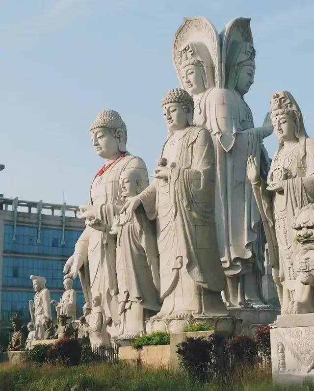 这个中国男人每年“烧走”10万日本人_这个中国男人每年“烧走”10万日本人_