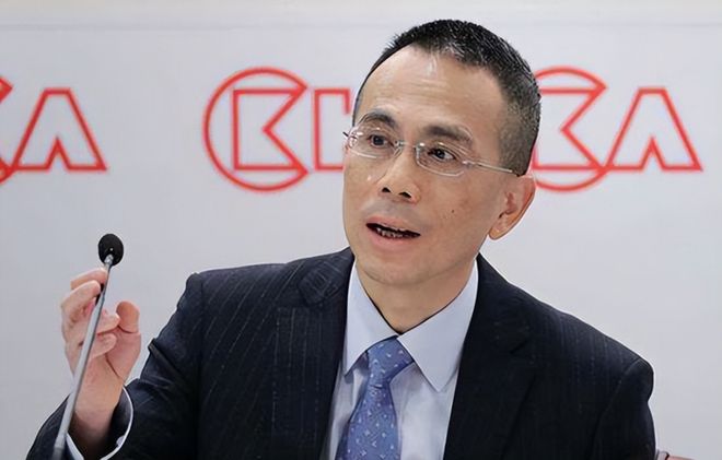_李嘉诚卖地皮上亿佣金_李嘉诚卖地时间