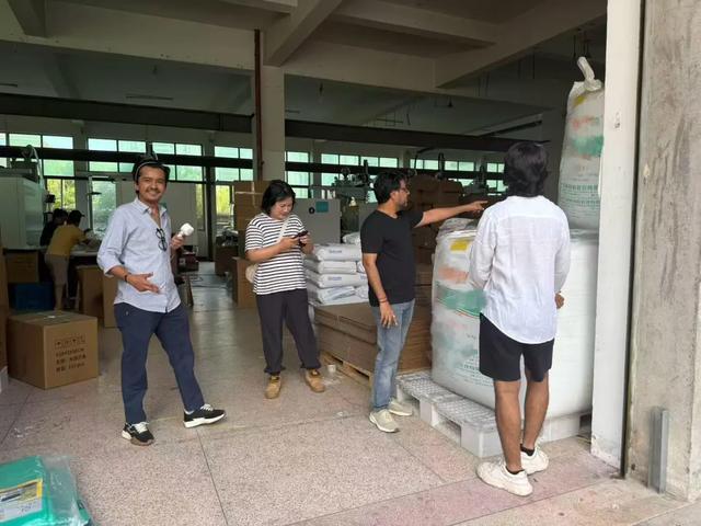 义乌男子最近坠楼最新进展__国内生产总值稳居世界