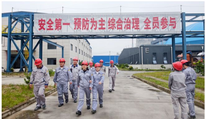 _“进厂区请放弃一切自由”,网友爆料上市企业子公司雷人标语_“进厂区请放弃一切自由”,网友爆料上市企业子公司雷人标语