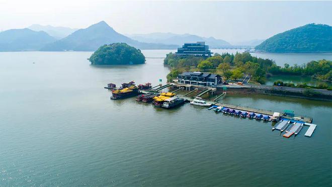 2014五一长沙到凤凰旅游__反向爬山