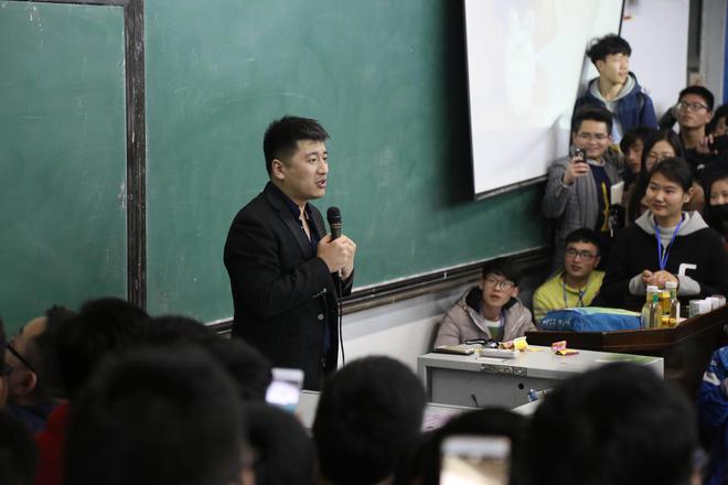 利用退货漏洞获利__退款对客服有影响吗