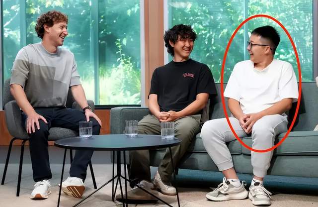 _苹果四位AI大将出走，其中三位是华人_苹果四位AI大将出走，其中三位是华人