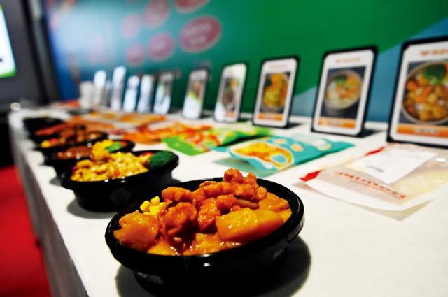 京城18号餐厅糊涂菜_什么餐厅是菜用滑梯自己下来的_