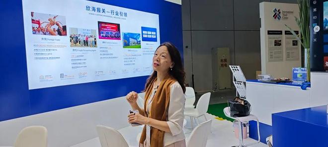 _聚焦进博|在交流与交友中觅商机_聚焦进博|在交流与交友中觅商机