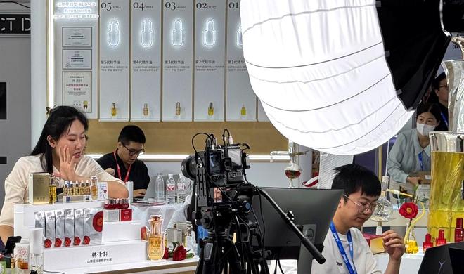 面临巨头资本与失效IPO 林清轩站在十字路口