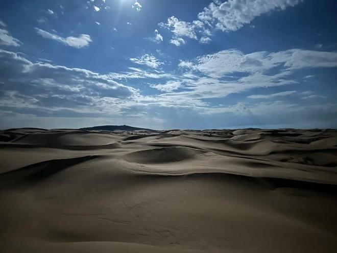 _去斗篷山景区路怎么样_人应该趁着年轻去流浪