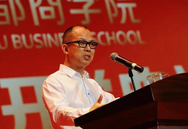 _“黄浦江畔一线江景”，昔日千亿房企总部大楼6折拍卖_“黄浦江畔一线江景”，昔日千亿房企总部大楼6折拍卖