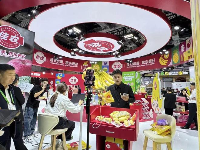 全球聚焦上海国家进博会_全球最好的外交大学_