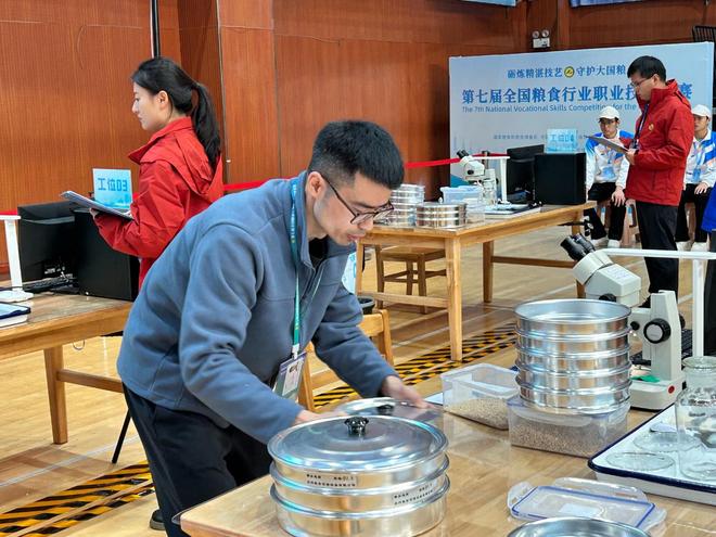 _记者实探:大国粮仓“守门员”的“毫厘之争”_记者实探:大国粮仓“守门员”的“毫厘之争”