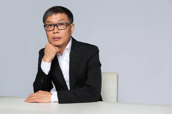 年度25位企业家告诉你:AI时代最重要的资产是……|封面故事__年度25位企业家告诉你:AI时代最重要的资产是……|封面故事