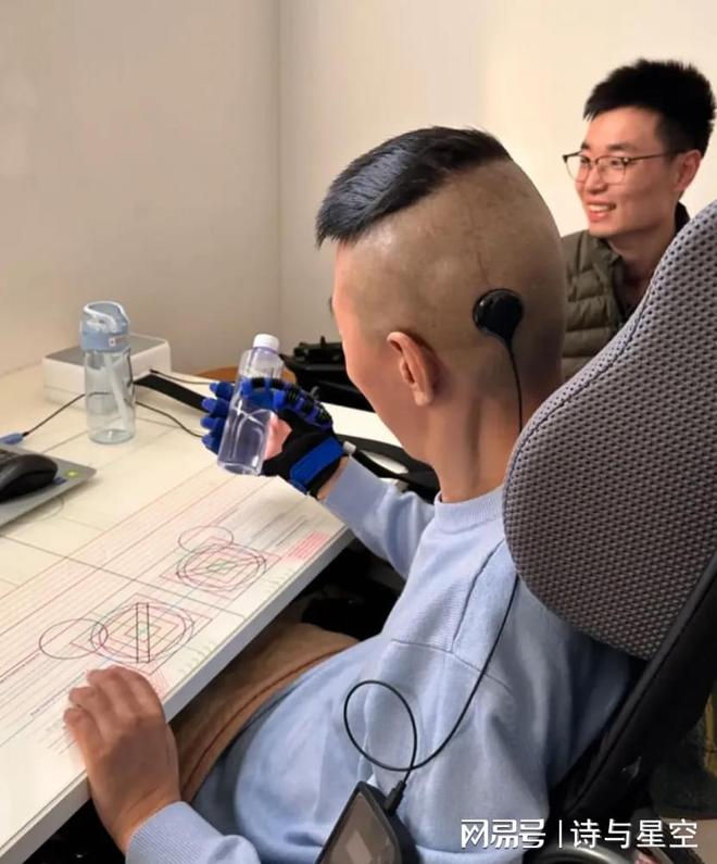 新加坡经济崩盘_游戏经济系统崩盘_