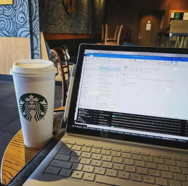 瑞幸vs星巴克_星巴克瑞幸知乎_