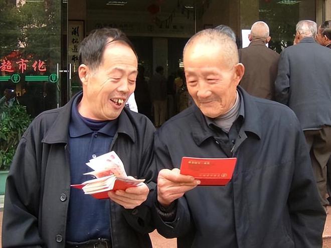 老农民养老问题_说说农民养老_