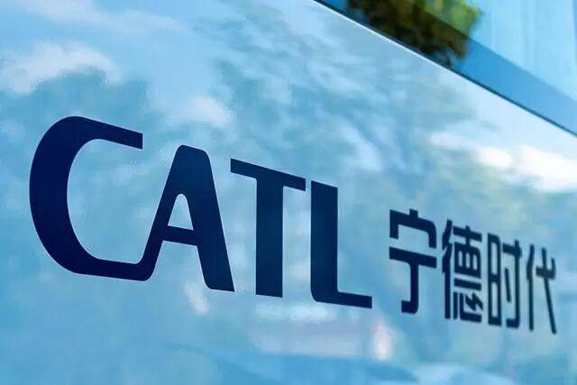 _击溃日韩垄断，每天净赚1.7亿元：他靠三次豪赌，卡住全球车企的脖子_击溃日韩垄断，每天净赚1.7亿元：他靠三次豪赌，卡住全球车企的脖子