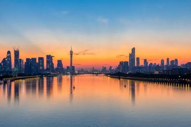 解码广东“十四五”：GDP连上三个万亿台阶，多项指标居全国首位