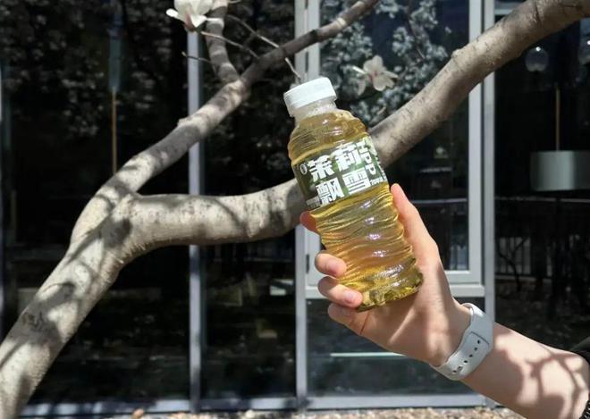 “新疆的果子都没熟北上广就开始卖了”，贵还被中产疯抢的HPP苹果汁藏了多少猫腻？_“新疆的果子都没熟北上广就开始卖了”，贵还被中产疯抢的HPP苹果汁藏了多少猫腻？_