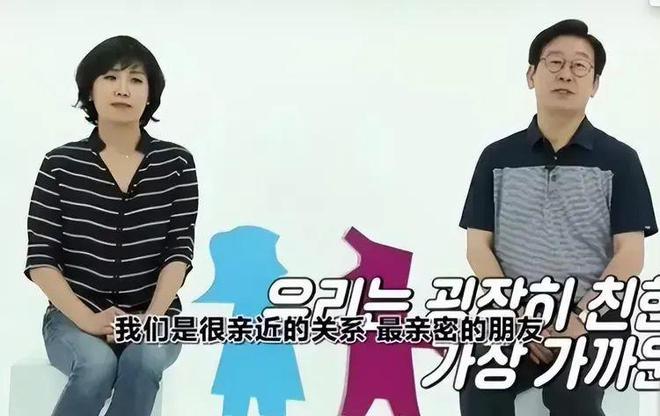 _从钢琴教师到第一夫人：金惠景的青瓦台之路_从钢琴教师到第一夫人：金惠景的青瓦台之路