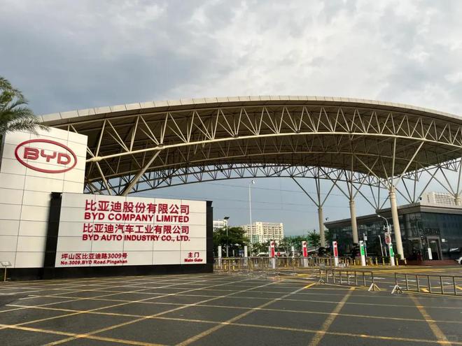 两个月内付款！17家大型车企重磅官宣__两个月内付款！17家大型车企重磅官宣