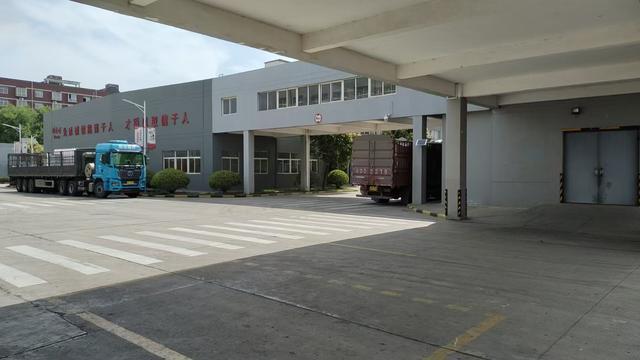 _独家 | 宗庆后之弟宗泽后推出“娃小智”品牌：已签约153家经销商，全面对打宗馥莉的“娃小宗”_独家 | 宗庆后之弟宗泽后推出“娃小智”品牌：已签约153家经销商，全面对打宗馥莉的“娃小宗”