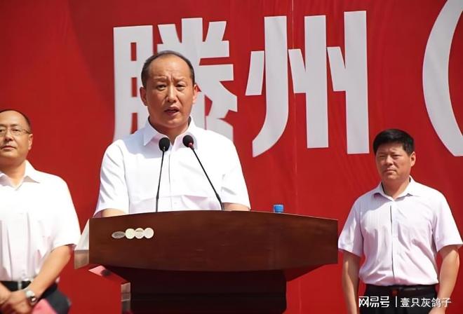 利用点卡差价套现赚钱__刷洗大王市场如何