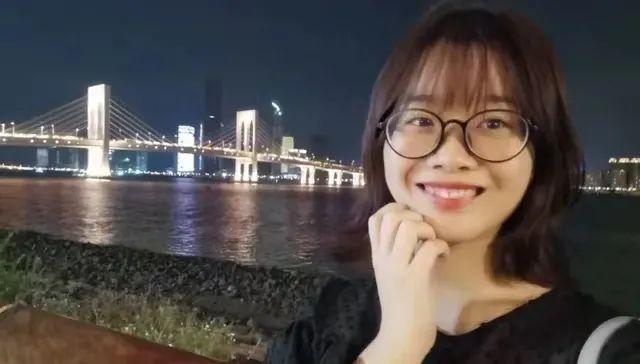 “95后AI才女”罗福莉官宣加入小米，曾被雷军千万年薪挖角