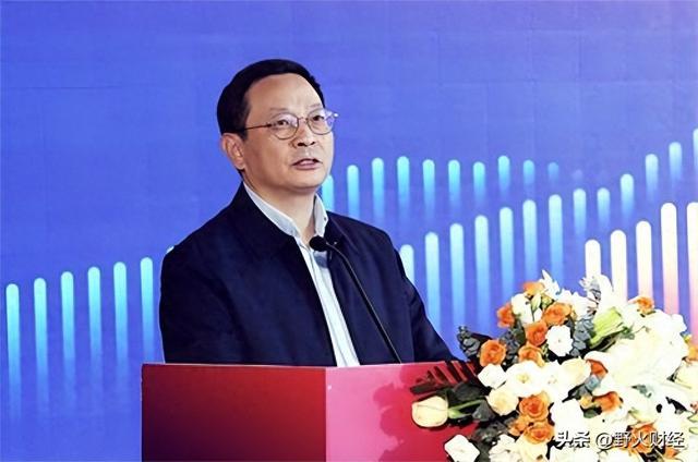 _江西市值一哥更换董秘，去年人均薪酬25万元_江西市值一哥更换董秘，去年人均薪酬25万元