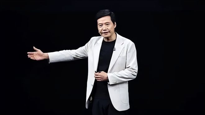 雷军是小米的ceo吗__雷军在小米是什么地位
