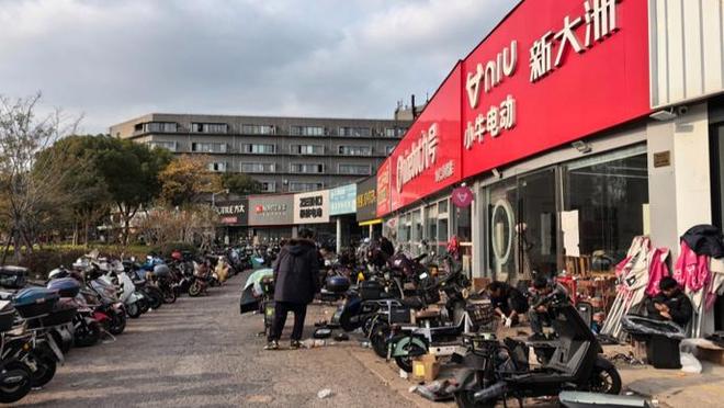 “新国标”全面执行，揣钱也买不到新标电瓶车？车行仍在暗搓搓加价卖旧标车