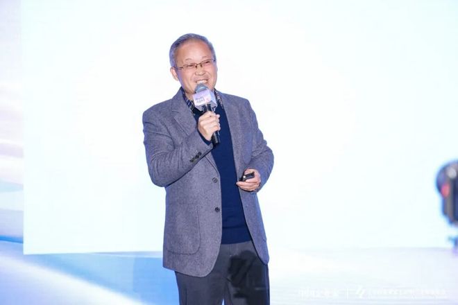 _木兰夜话:她们在寻找更持久的力量_木兰夜话:她们在寻找更持久的力量