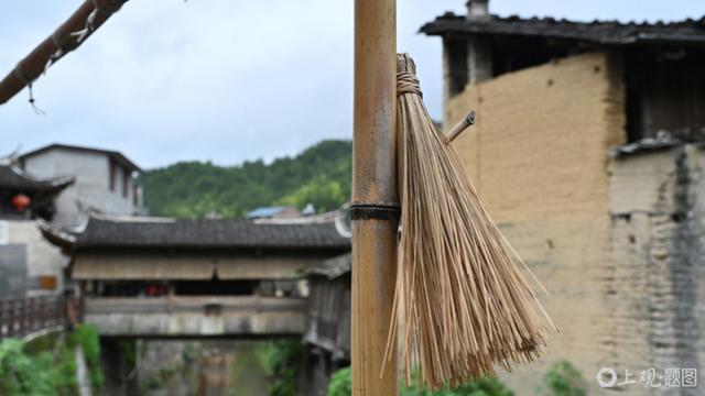 农村危房翻建审批咋这么难？人民日报记者实地调查