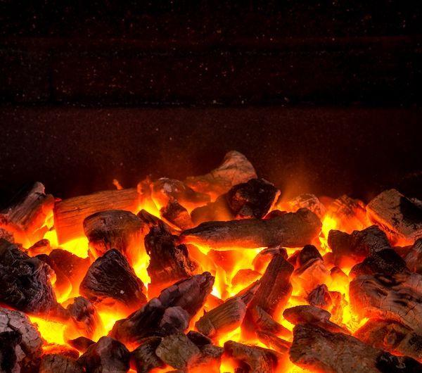 煤炭火热！动力煤价格突破800元／吨大关，创年内新高