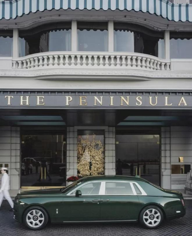 摆地摊、卖剩菜盲盒，“跌下神坛”的五星酒店集体自救__摆地摊、卖剩菜盲盒，“跌下神坛”的五星酒店集体自救