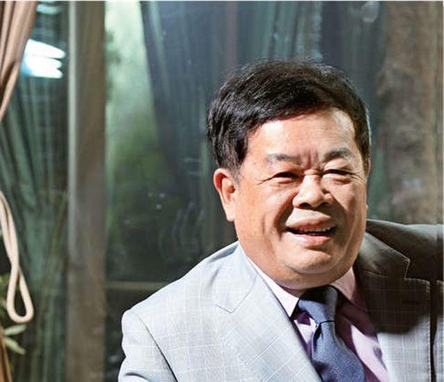 1700亿福耀玻璃换帅，79岁曹德旺交棒给55岁曹晖