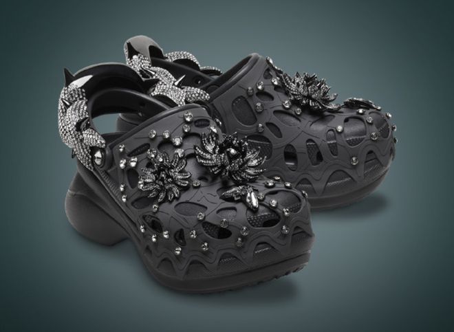 _Crocs股价暴跌30%：“丑鞋之王”为何失宠？_Crocs股价暴跌30%：“丑鞋之王”为何失宠？