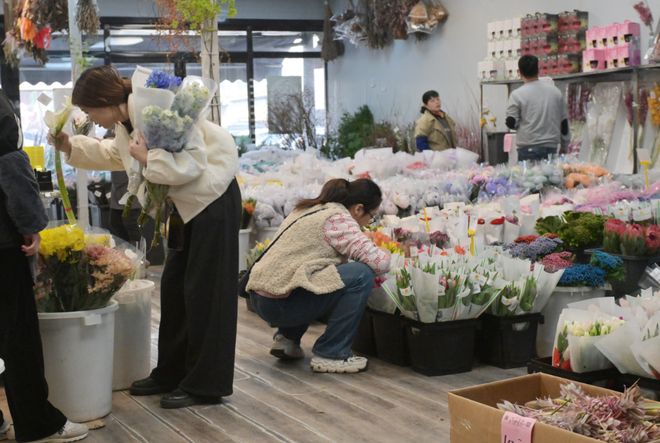 个体户和市委书记、市长面对面座谈，广州释放强烈信号__个体户和市委书记、市长面对面座谈，广州释放强烈信号