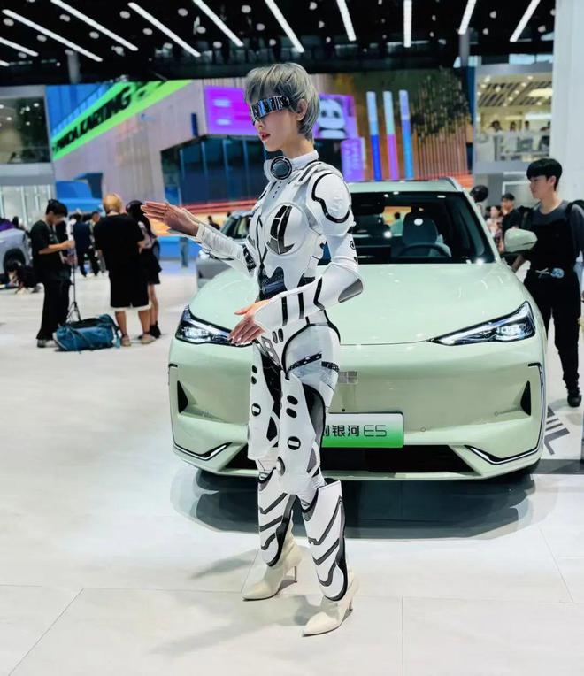 _吉利甩出混动王炸，银河A7要做10万级家轿“卷王”_吉利甩出混动王炸，银河A7要做10万级家轿“卷王”