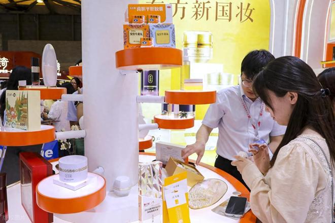 “中药茅”片仔癀至暗时刻：三季报营利首现近10年负增长，现金流断崖式暴跌
