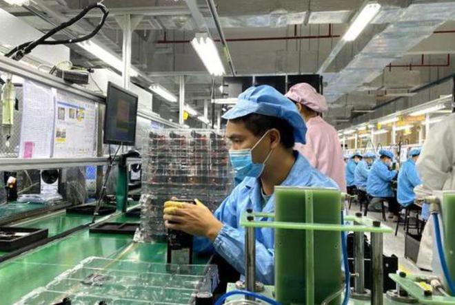 连环大收割，两个创始人先后下手，一个落袋10亿，一个提走6亿__连环大收割，两个创始人先后下手，一个落袋10亿，一个提走6亿