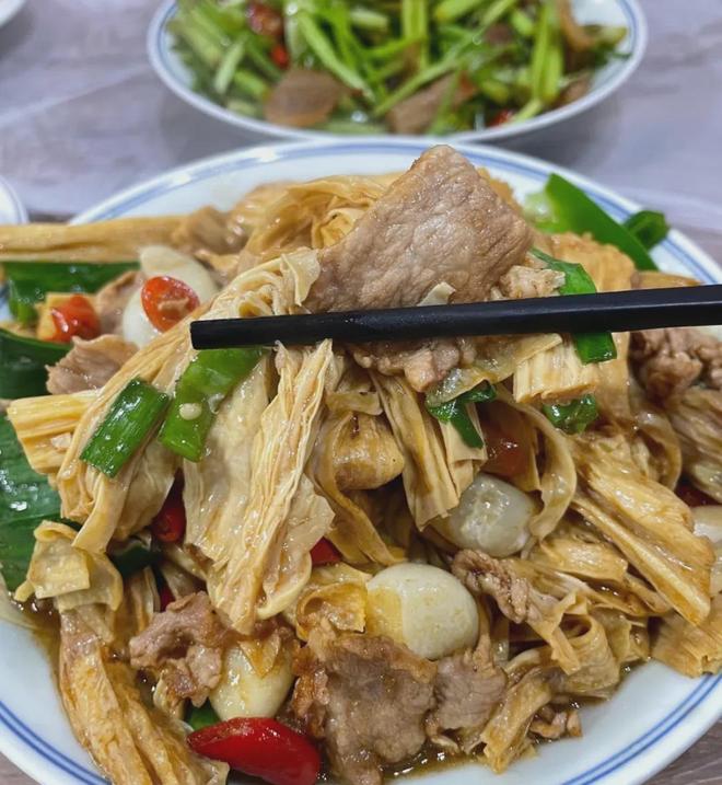 小炒玫瑰肉是哪里的菜_小炒皇菜图片_