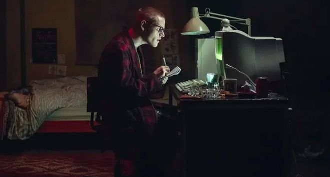 _亲前男友前男友不躲_操控老鼠的生活