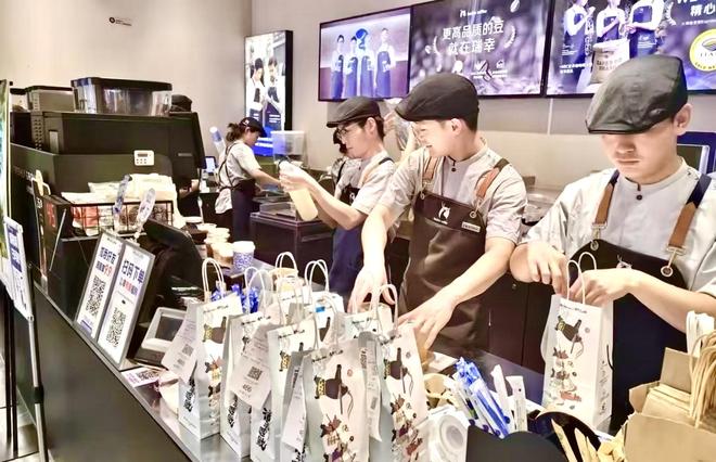 营收超152亿！瑞幸靠什么撑起近3万家门店