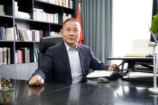 合肥开枪打死人视频__五一郑州上演抢房大战